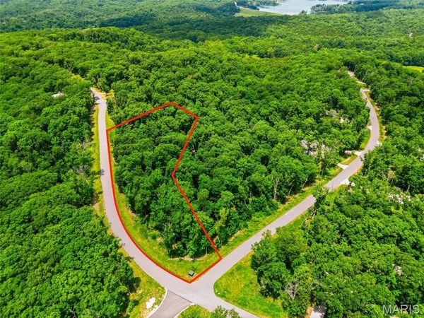 2833 Tyrolean Way Drive , Innsbrook, MO 63390