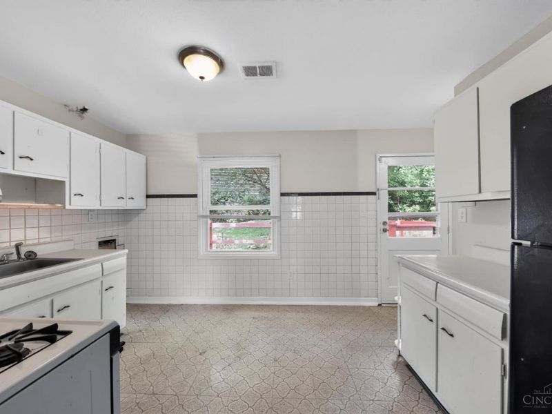 9875 Crusader Drive, Colerain Township, OH 45251 Photo 9