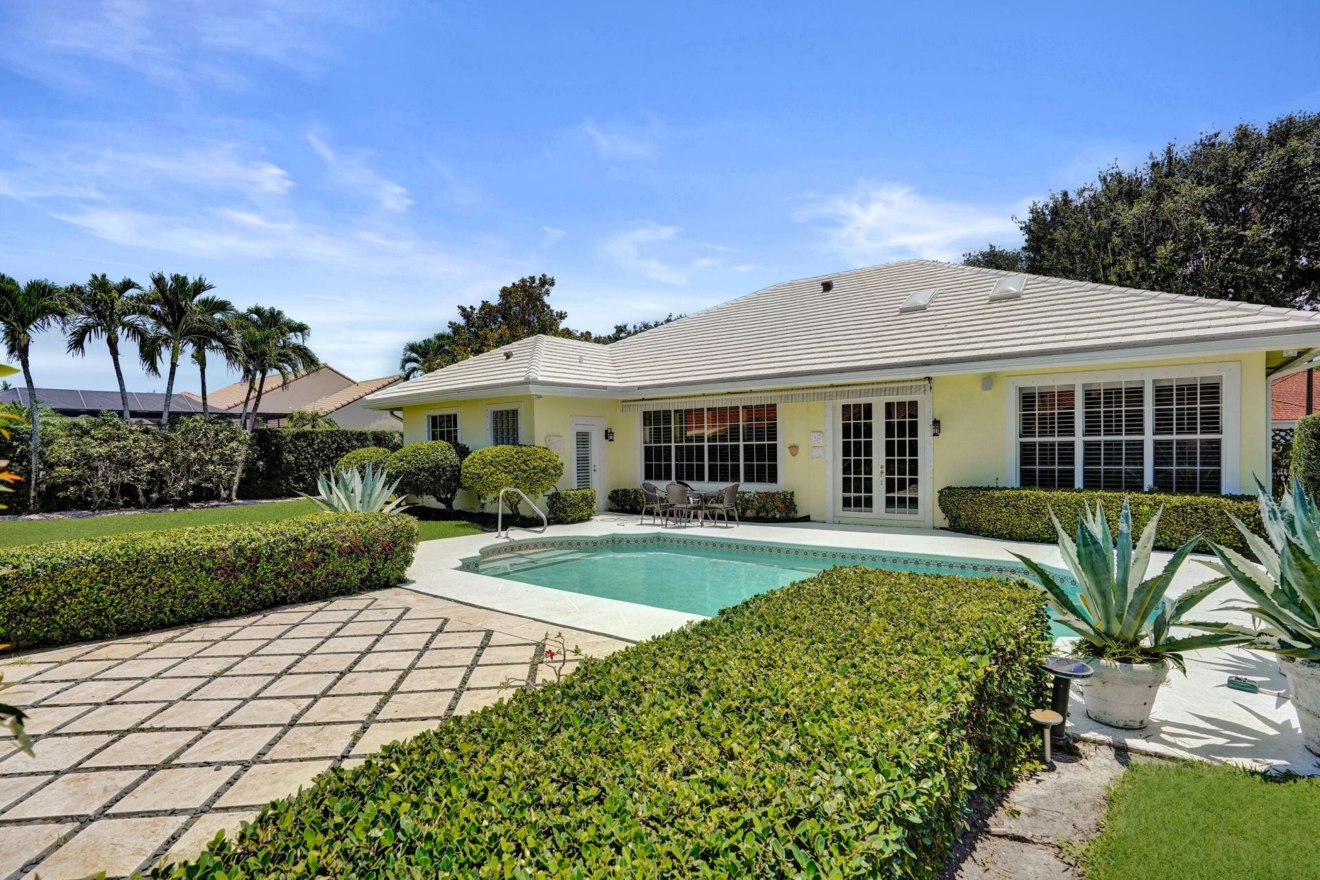 2760 Tecumseh Drive, West Palm Beach, FL 33409 Photo
