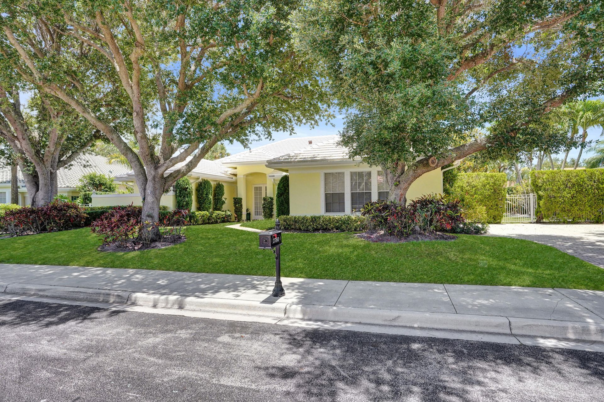 2760 Tecumseh Drive, West Palm Beach, FL 33409 Photo