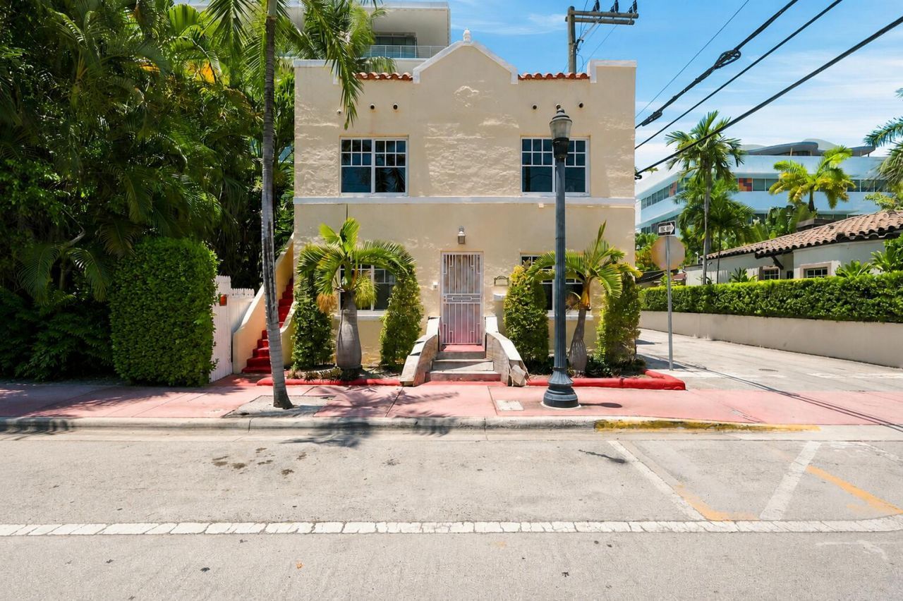 927 4th Street, Miami Beach, FL 33139 Photo