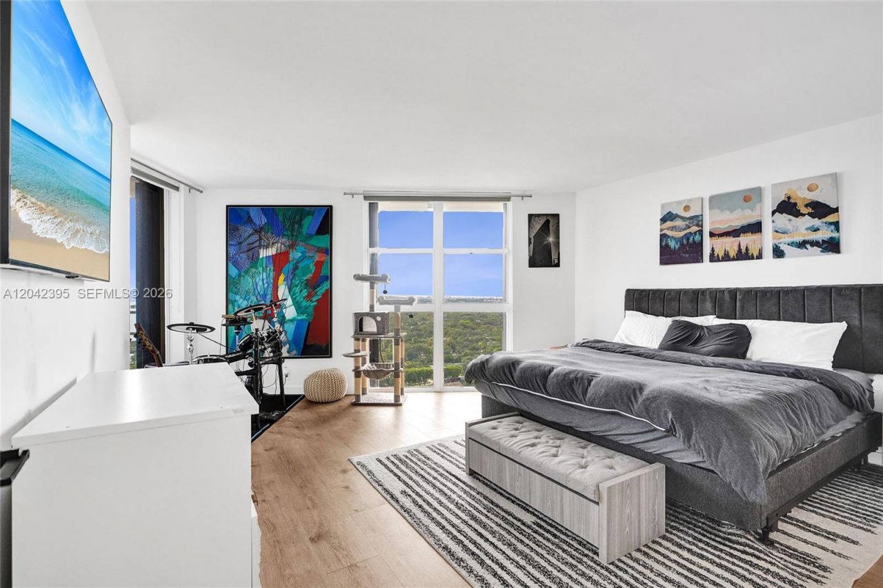 2000 Towerside Ter, Unit TS8, Miami, FL 33138 Photo