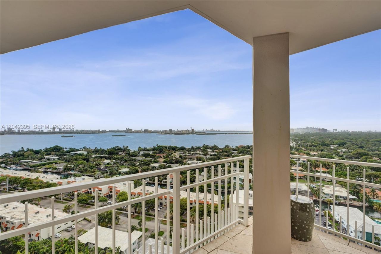 2000 Towerside Ter, Unit TS8, Miami, FL 33138 Photo