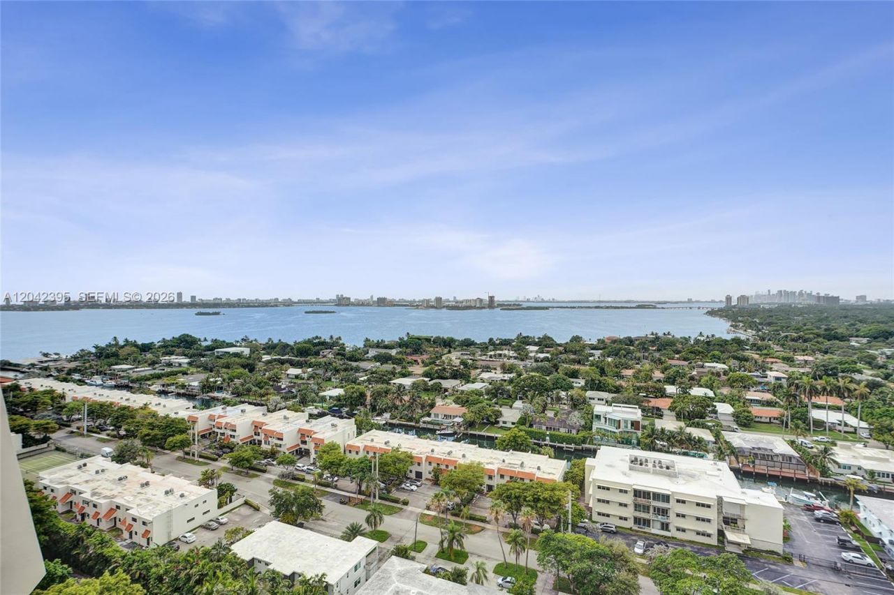2000 Towerside Ter, Unit TS8, Miami, FL 33138 Photo