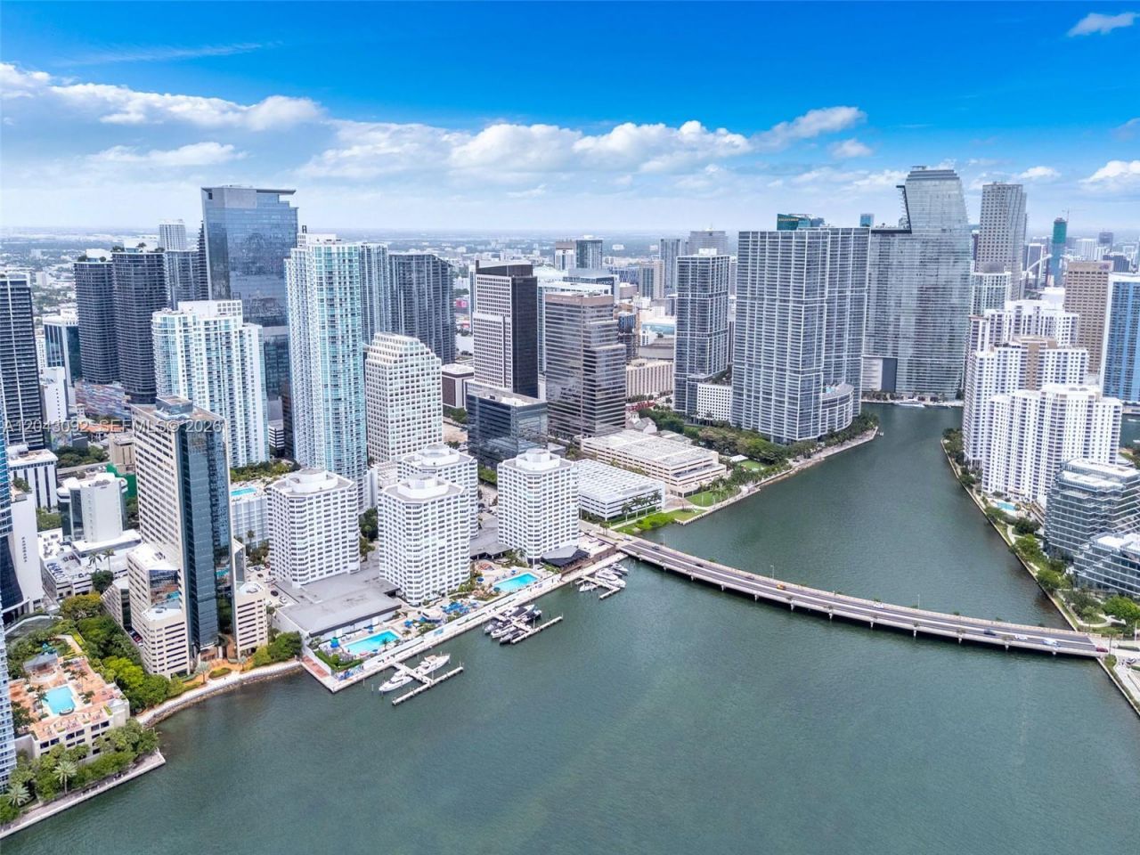 801 Brickell Bay Dr, Unit 669, Miami, FL 33131 Photo