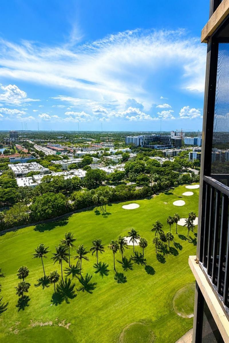 20335 W Country Club Dr , Unit 2210, Aventura, FL 33180 Photo