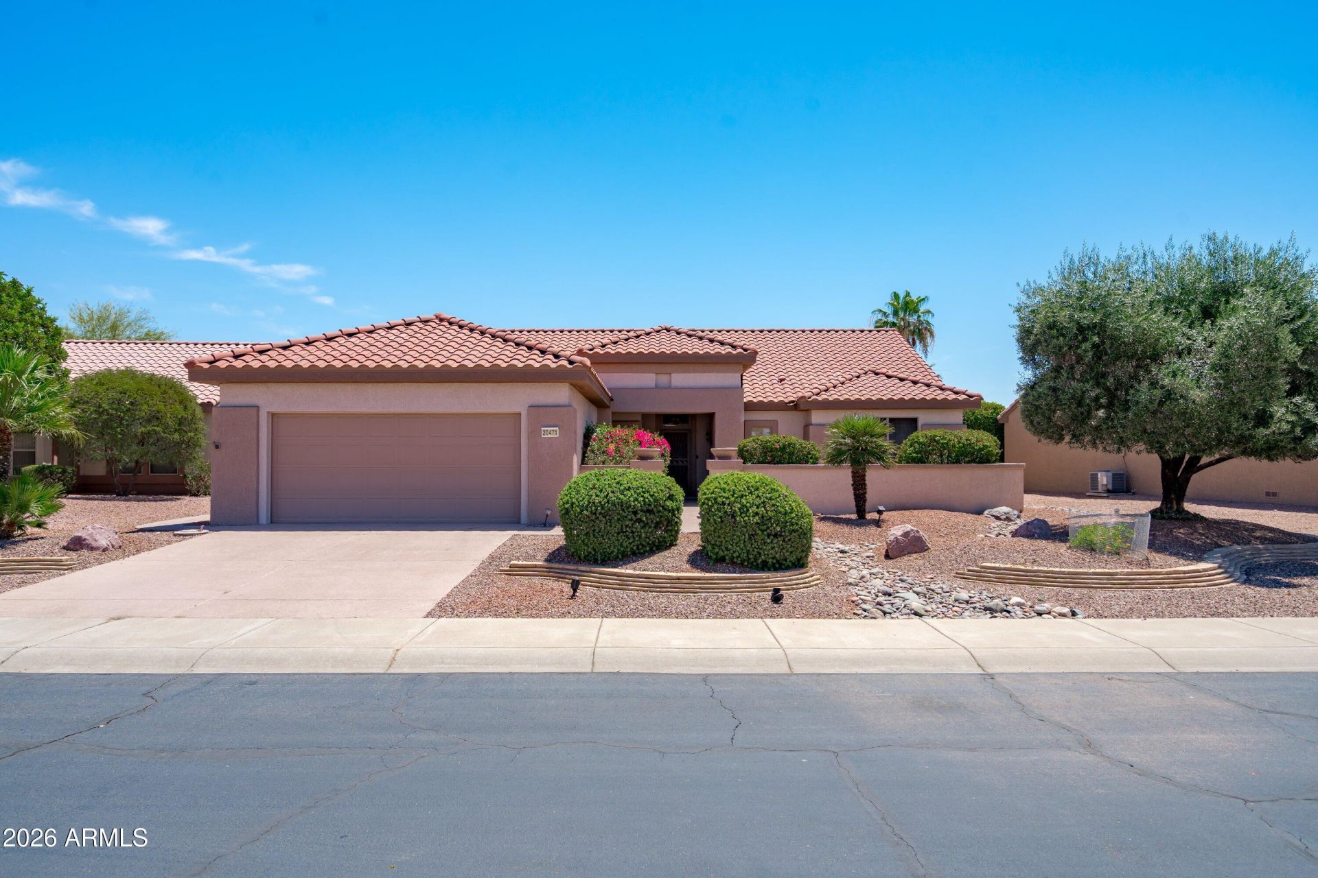 20471 N Wind Drift Way, Surprise, AZ 85374 Main Photo