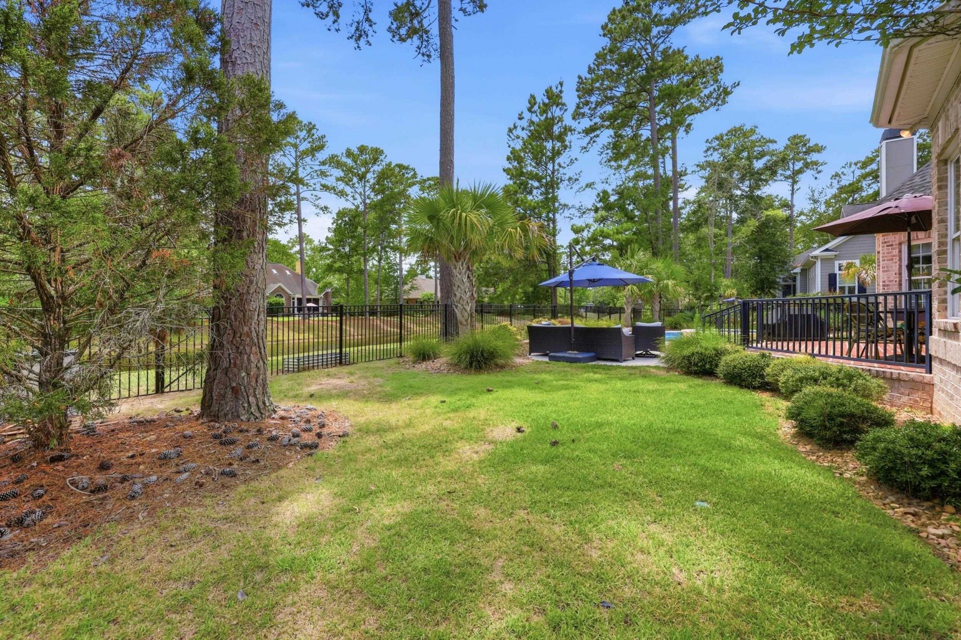 25 Stonington Dr. Photo 48