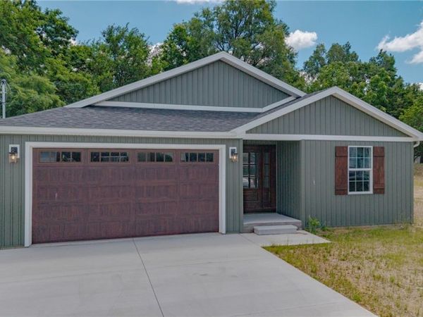 3010 9th Avenue, Vienna, WV 26105