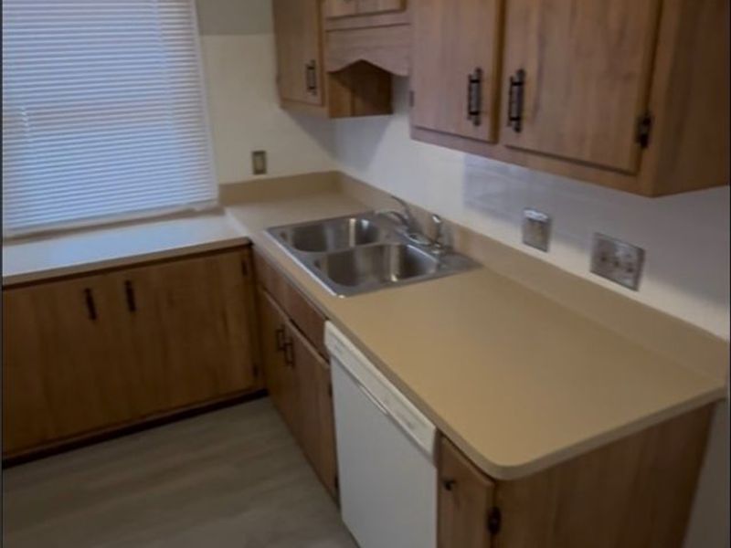 1147 E 174th Street, Cleveland, OH 44119 Photo 10