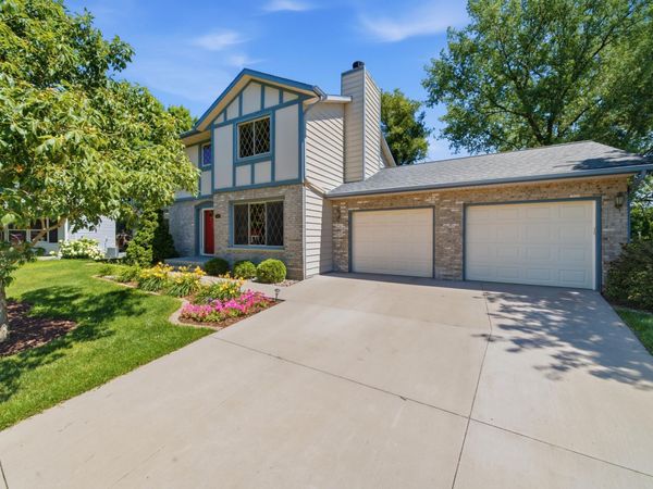3851 Newport Lane NW, Rochester, MN 55901