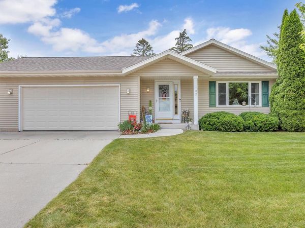 122 Foxglove LANE, Sheboygan Falls, WI 53085