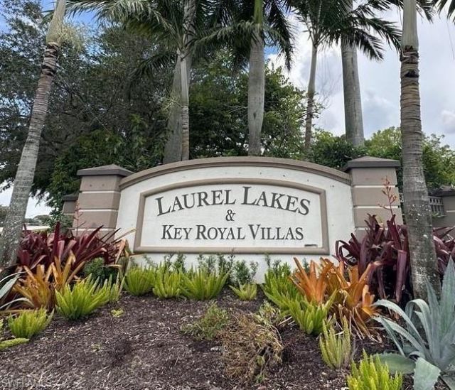 8298 Key Royal Ln, Unit 424, Naples, FL 34119 Photo