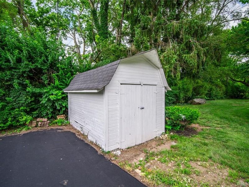 6885 Garber Road, Clayton, OH 45415 Photo 10