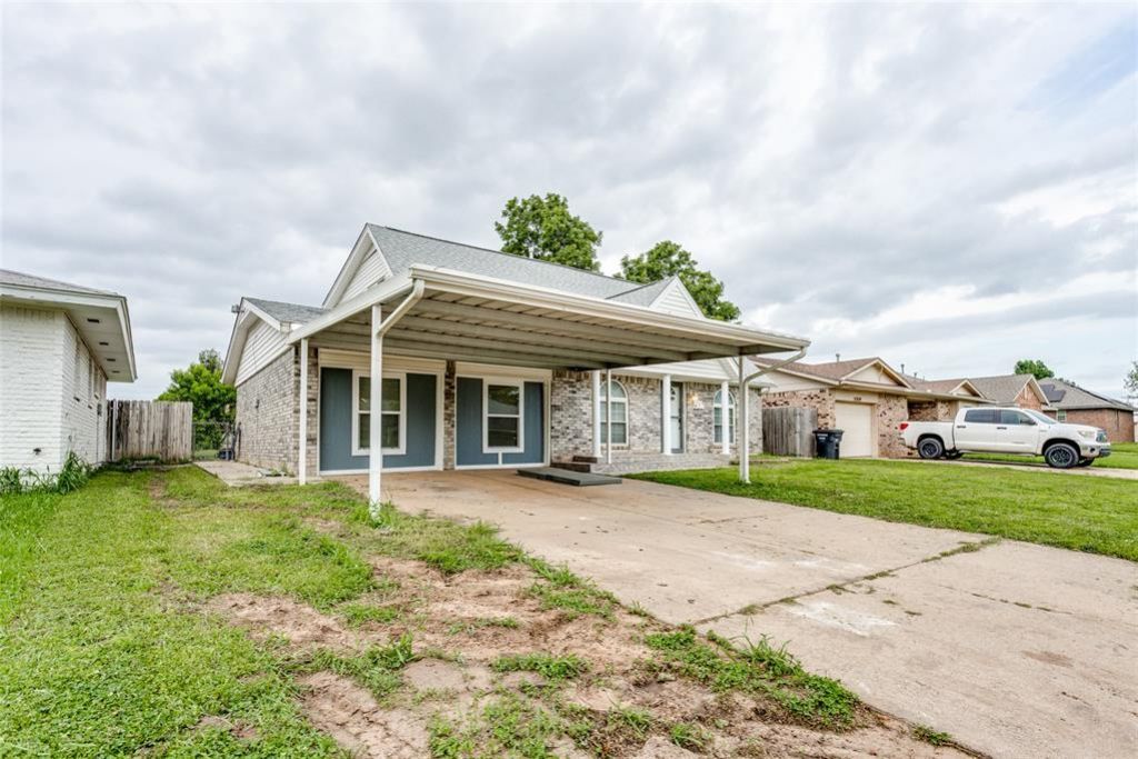 1013 6th Street, Moore, OK 73160 Main Photo