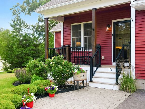 2 Merrill Street, Hudson, NH 03051