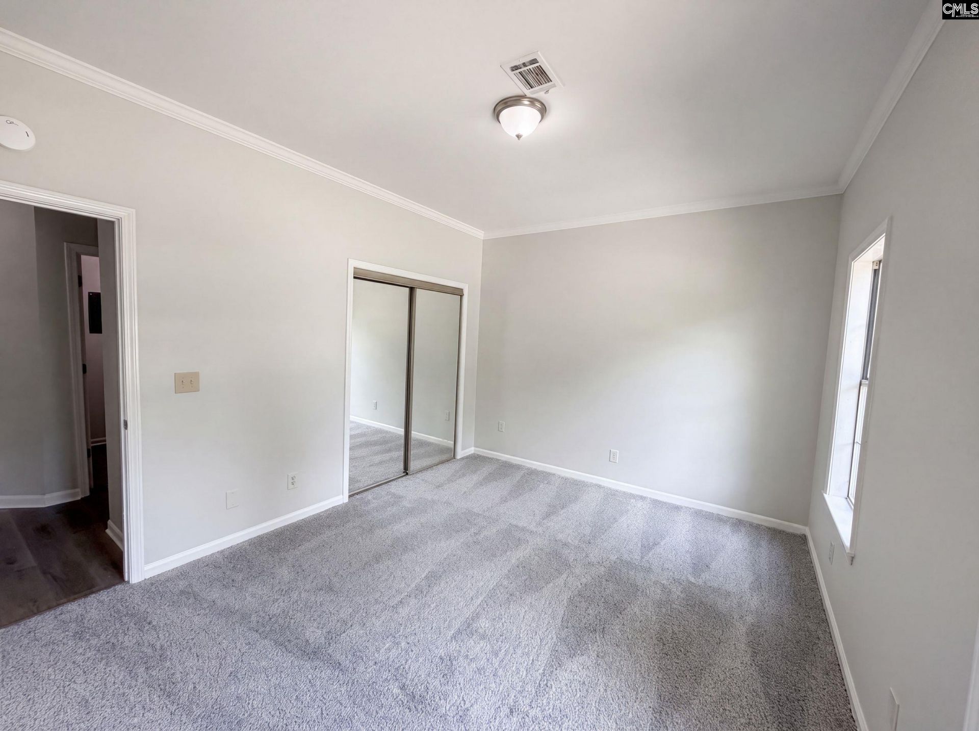 130 Fredricksburg Way Photo 4