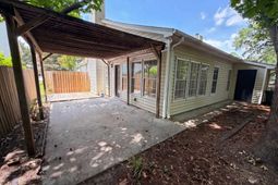 130 Fredricksburg Way photo 4