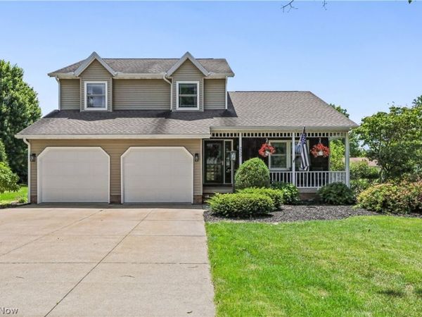 2732 Georgeanna Drive , Green, OH 44685