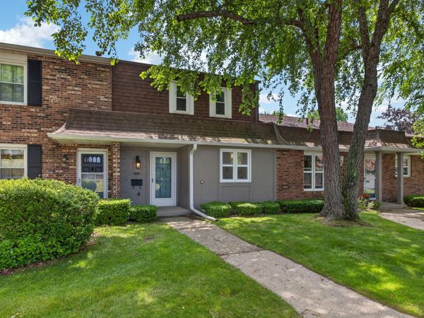 2553 Bristol Terrace, St. Joseph, MI 49085