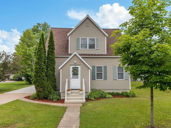 799 DEPOT STREET, Manawa, WI 54949