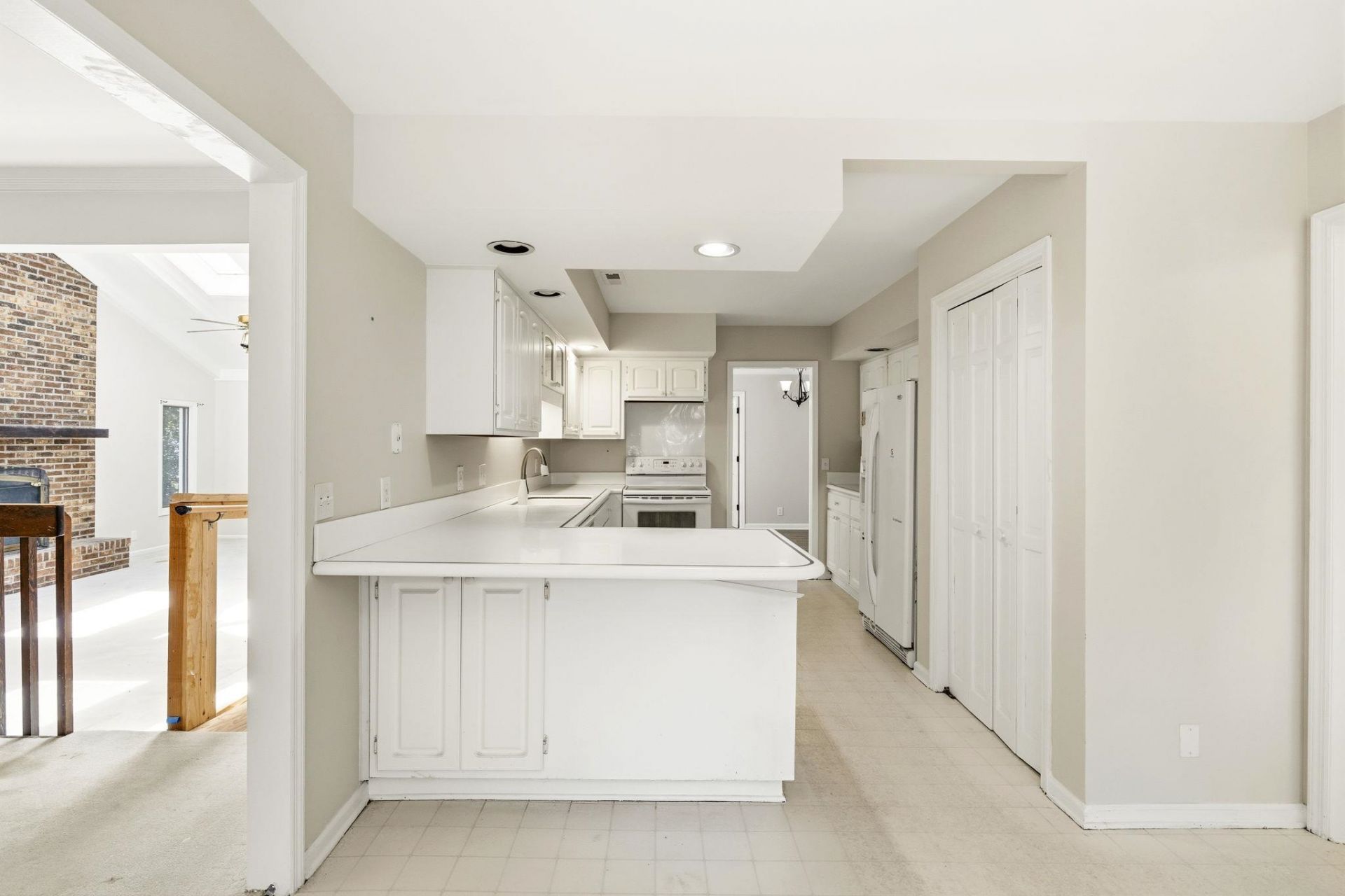 54 Bayberry Ln. Photo 13