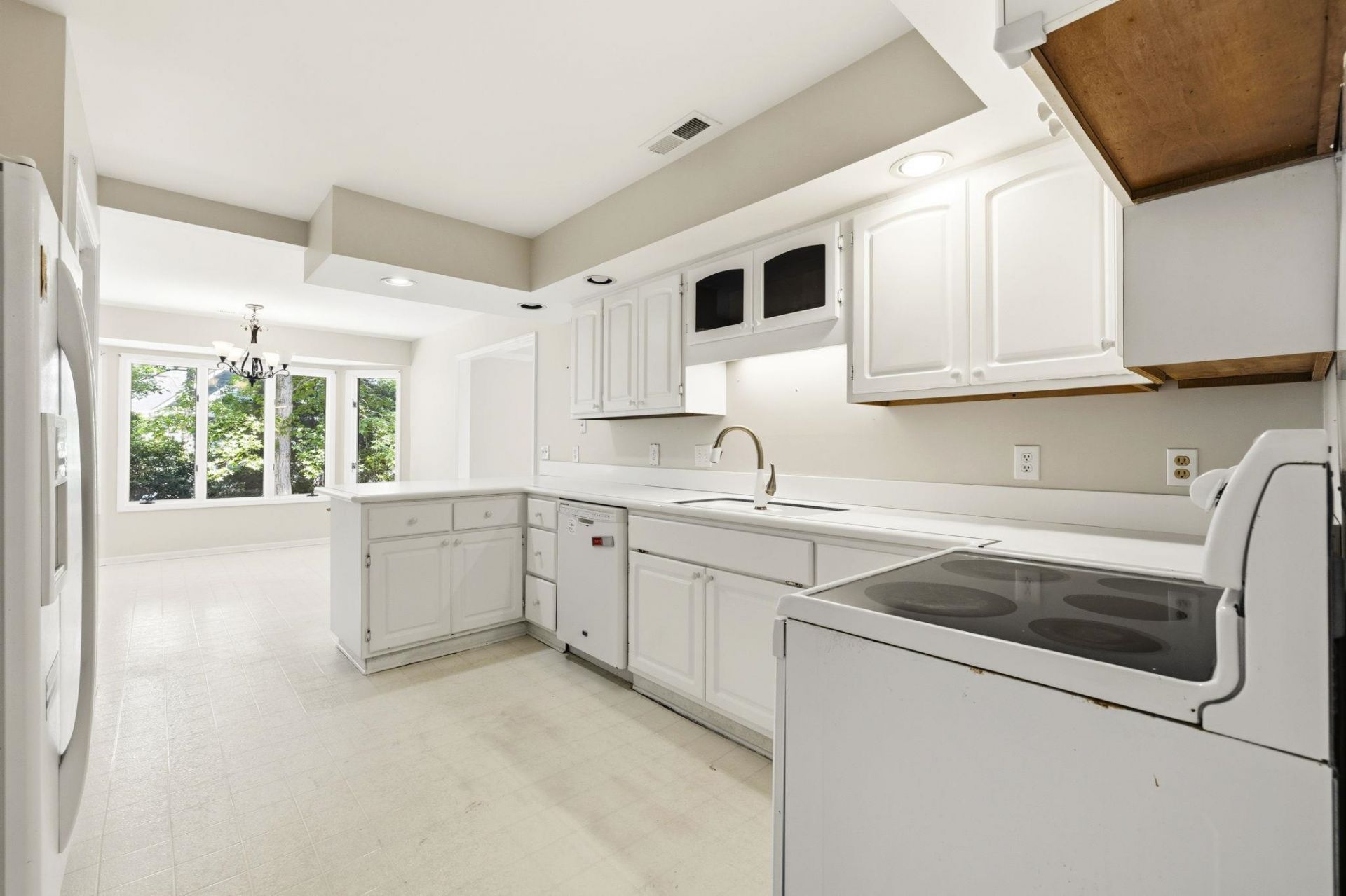 54 Bayberry Ln. Photo 16