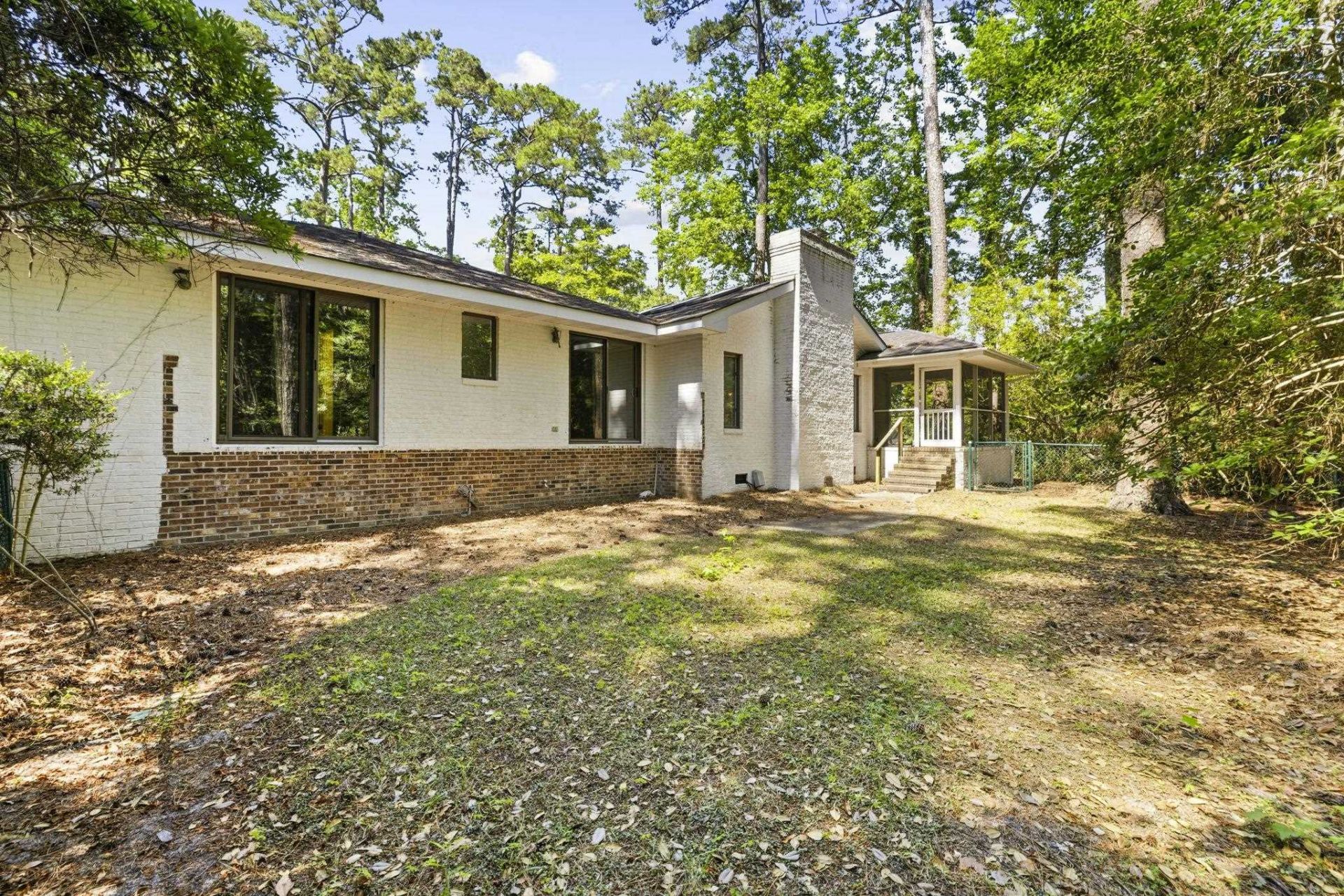 54 Bayberry Ln. Photo 3