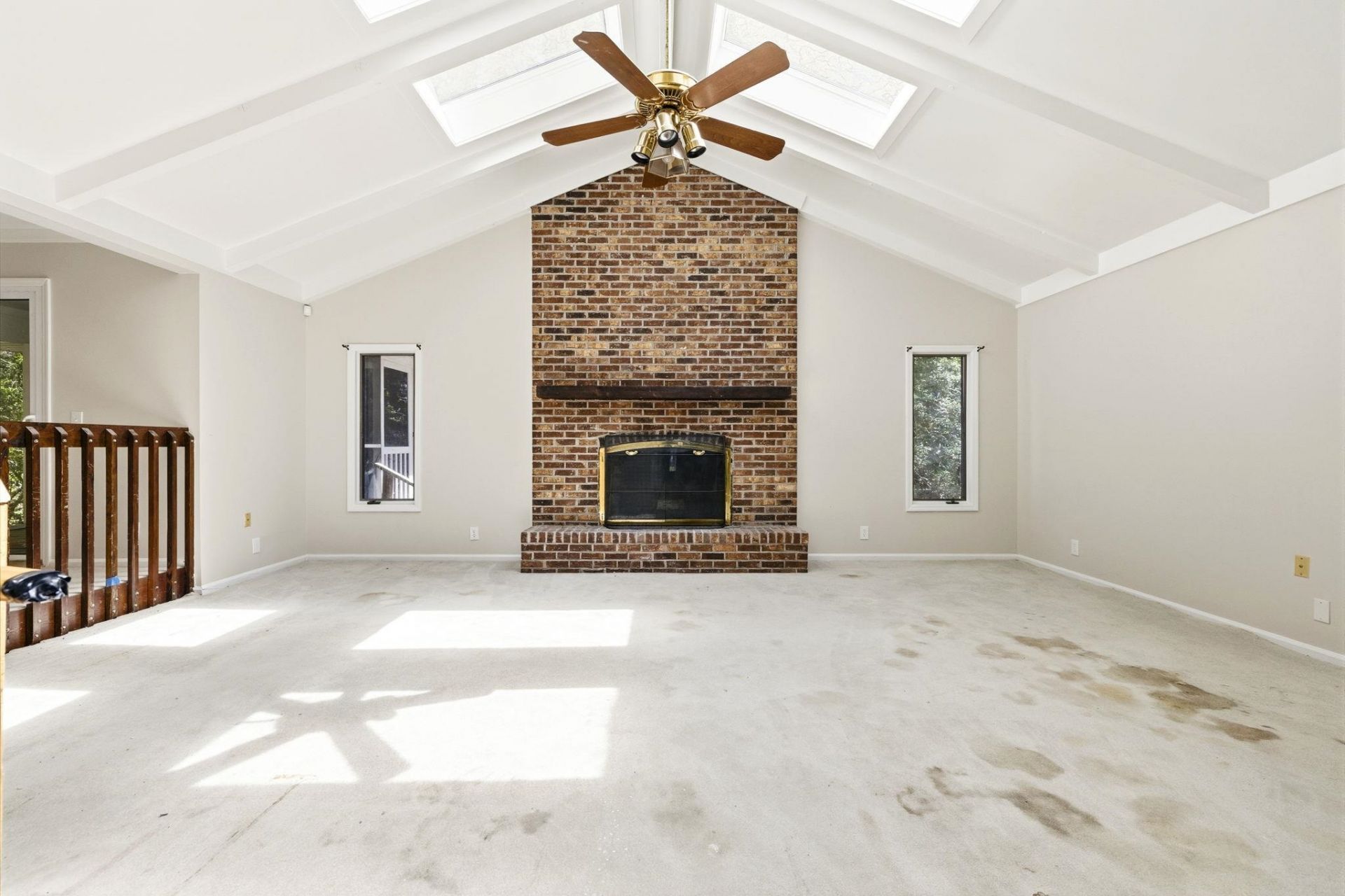 54 Bayberry Ln. Photo 6