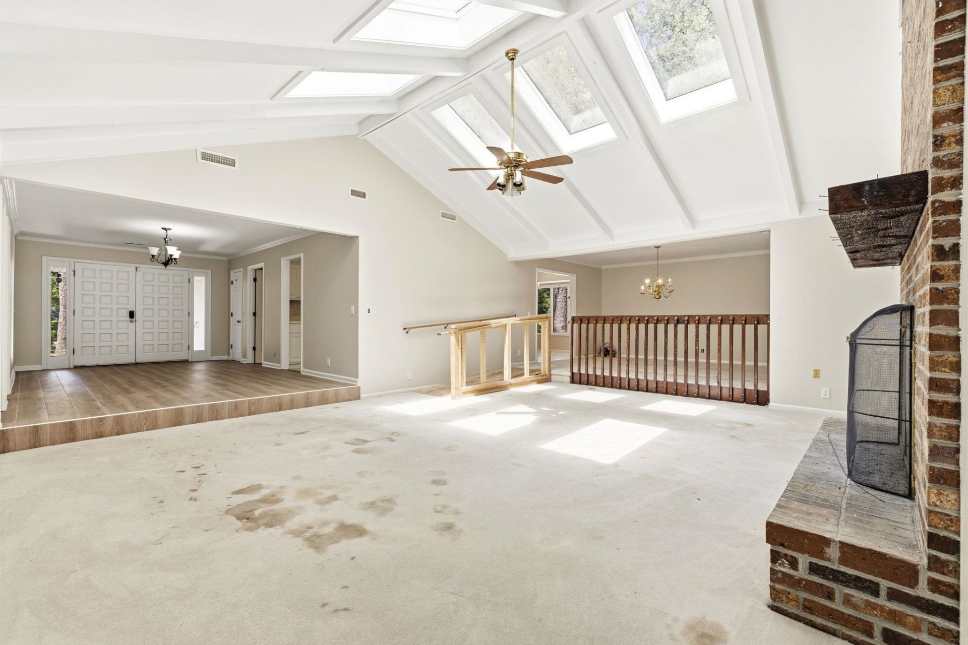 54 Bayberry Ln. Photo 8