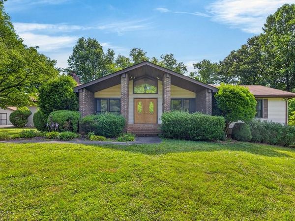 2650 Oak Park Drive, Cookeville, TN 38506