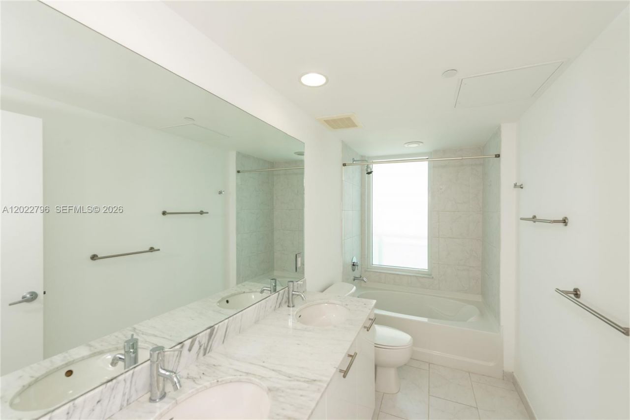 951 Brickell Ave , Unit 2100, Miami, FL 33131 Photo