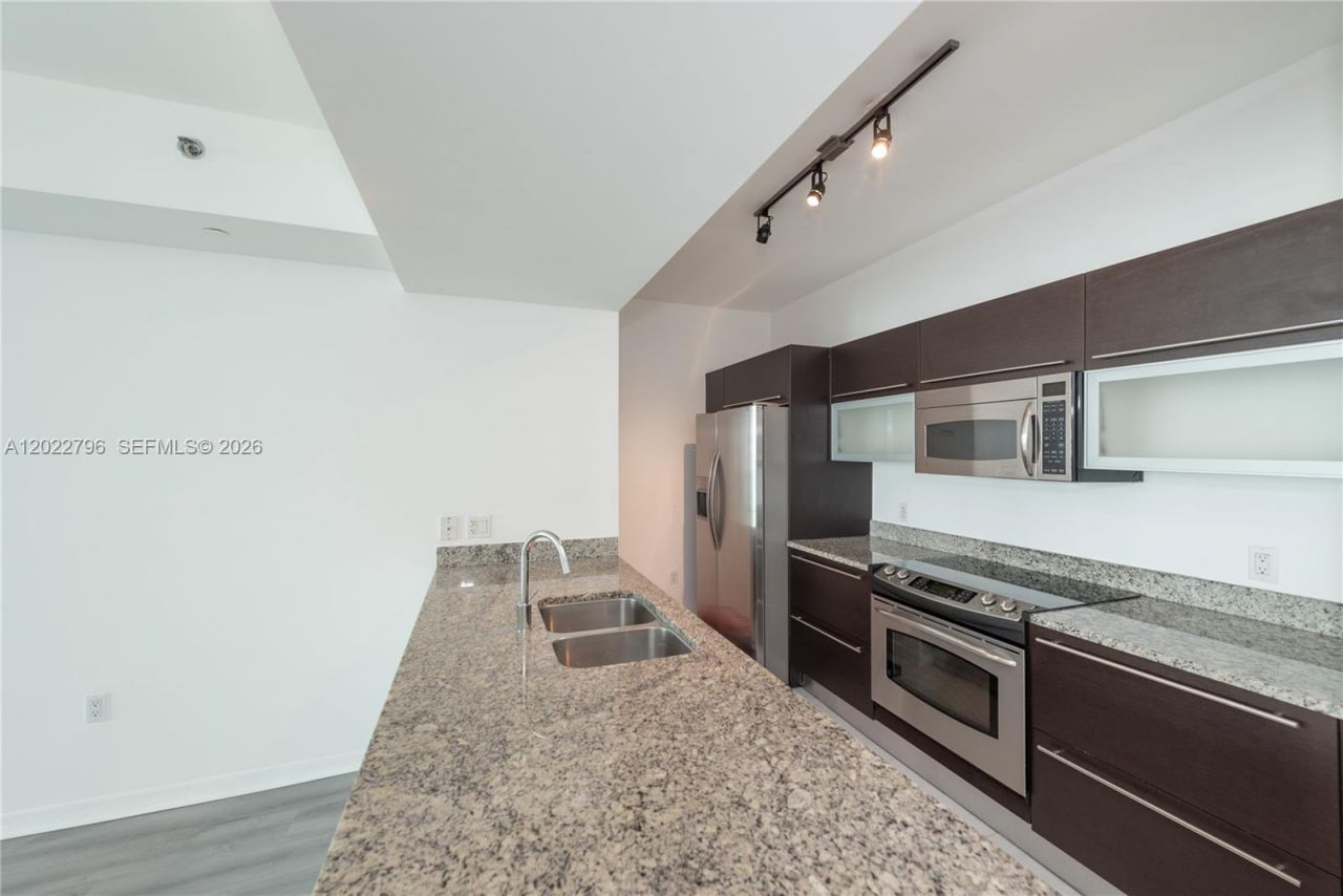951 Brickell Ave , Unit 2100, Miami, FL 33131 Photo