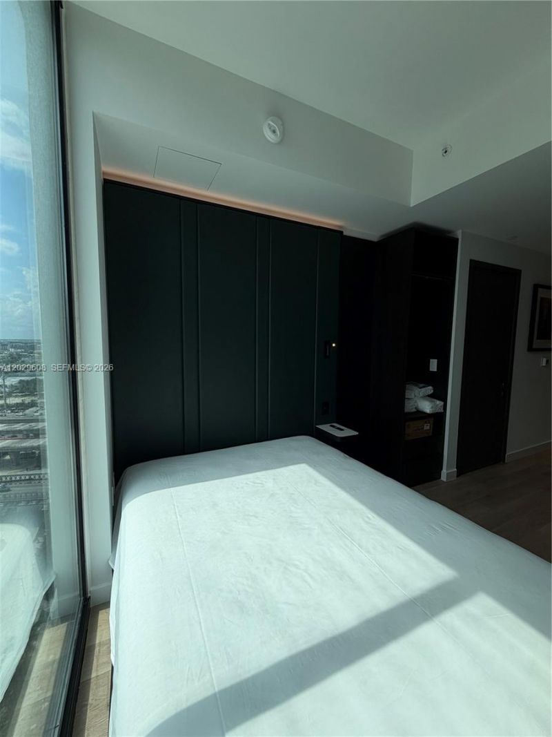20 NE 11th St , Unit 3306B, Miami, FL 33132 Photo
