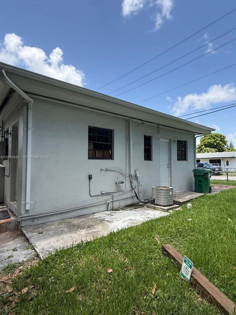 1301 NE 110th St , Unit 3, Miami, FL 33161 Photo