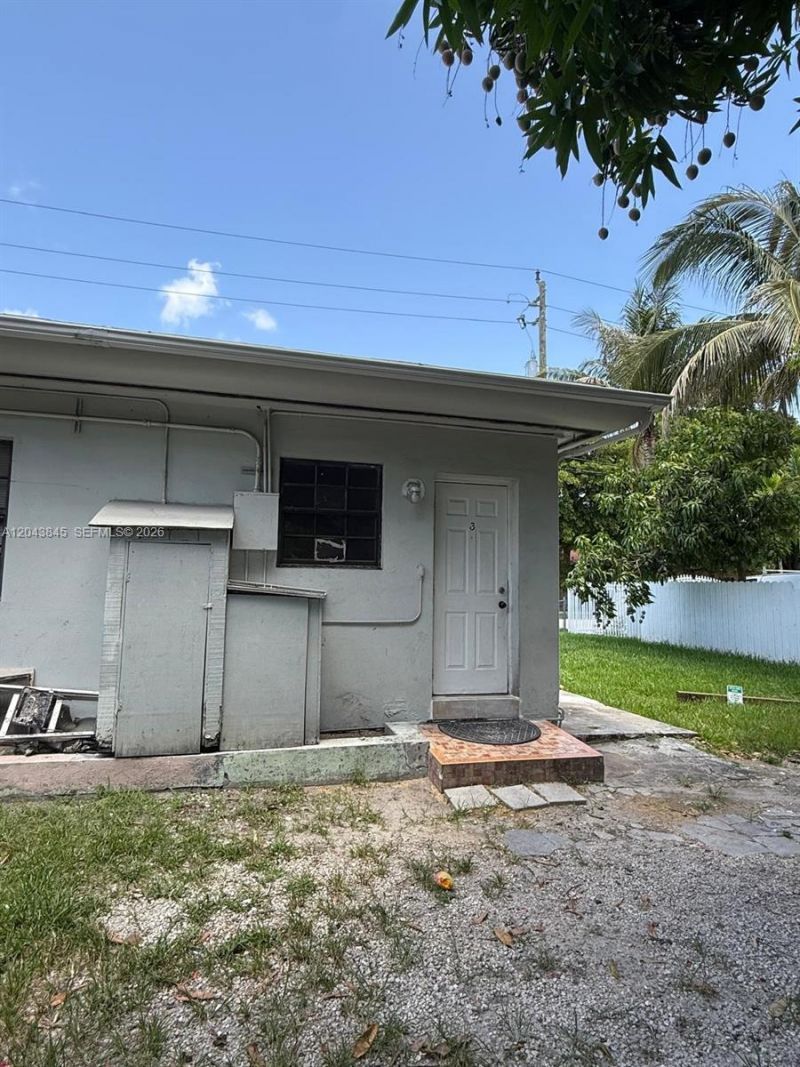 1301 NE 110th St , Unit 3, Miami, FL 33161 Photo