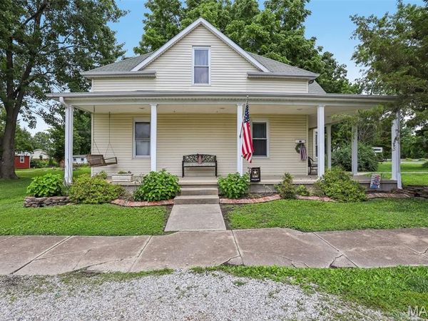 515 E 3rd North Street, Mount Olive, IL 62069