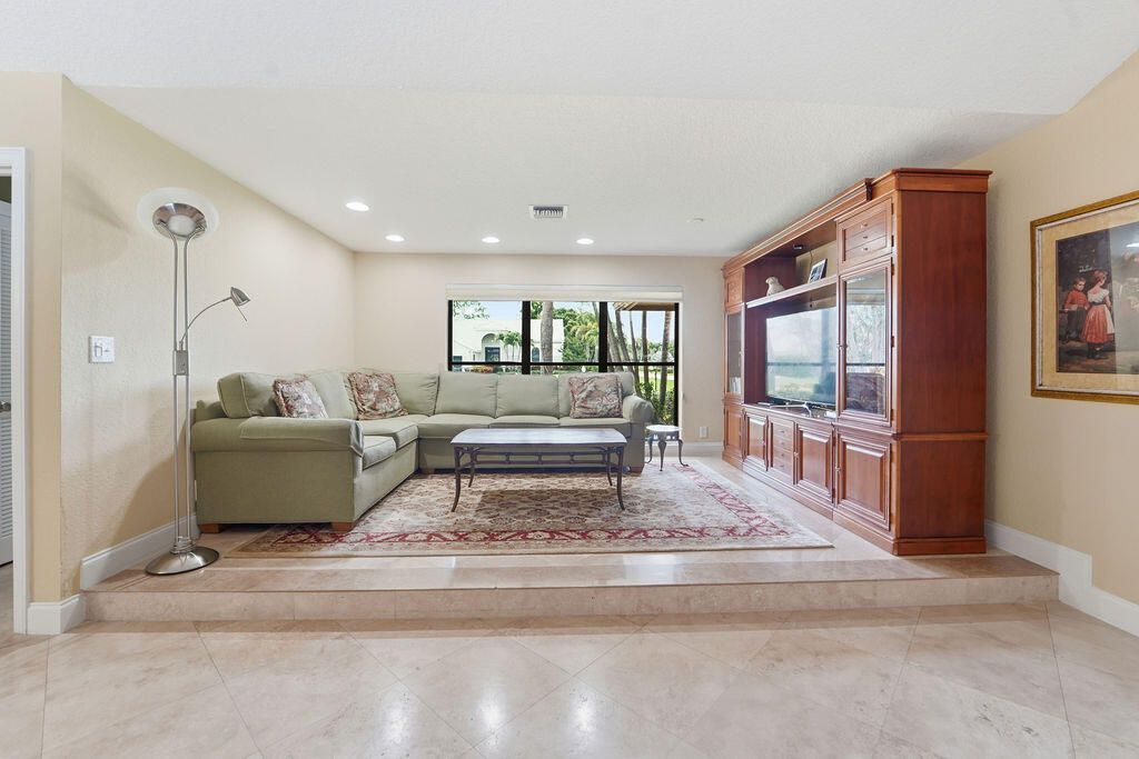 6499 Brandon Street, Palm Beach Gardens, FL 33418 Photo