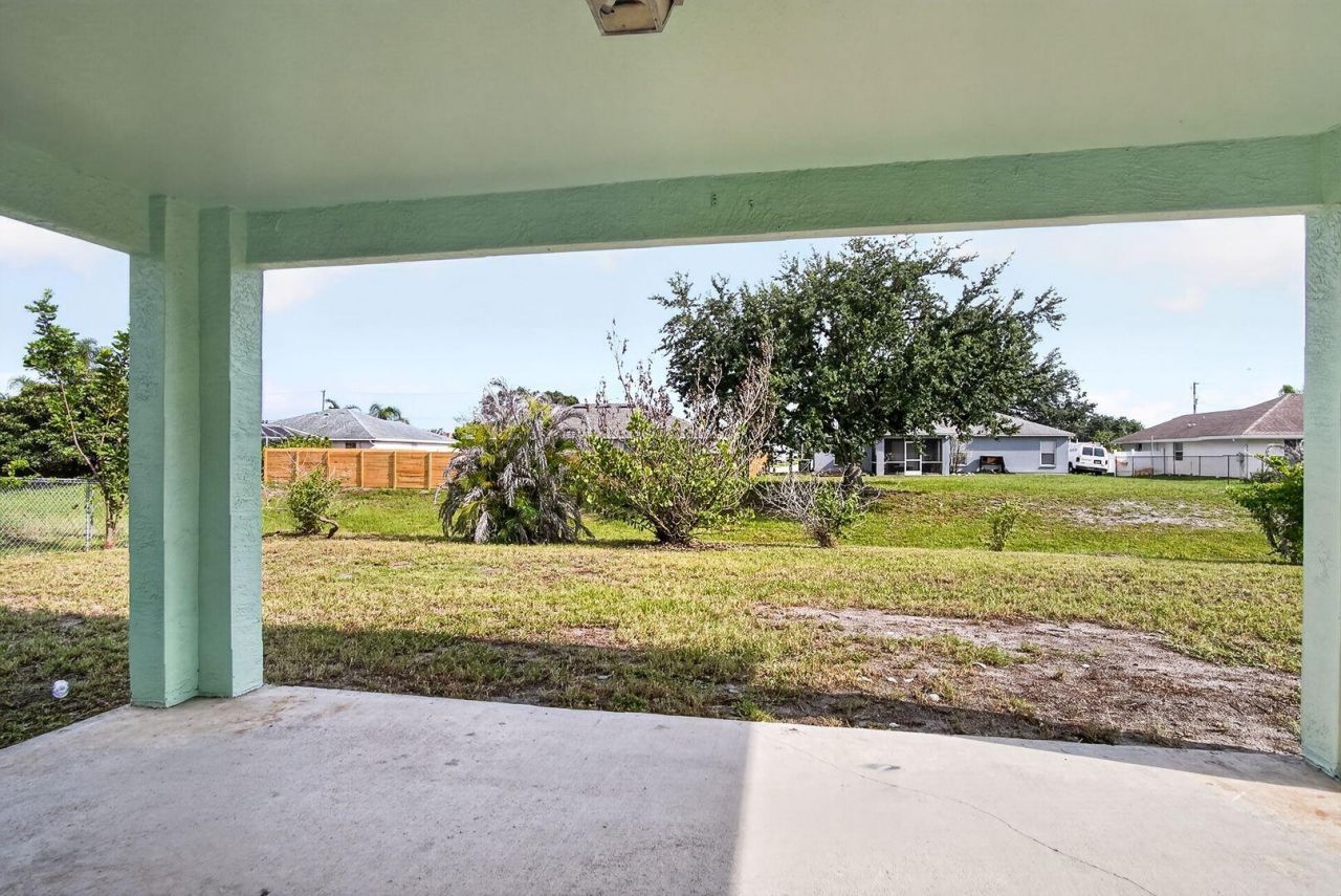 522 SW Mccomb Avenue, Port Saint Lucie, FL 34953 Photo