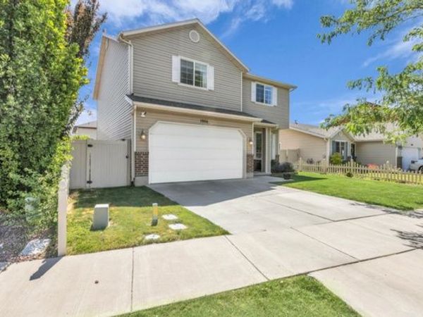 1066 N SKIPTON DR , North Salt Lake, UT 84054