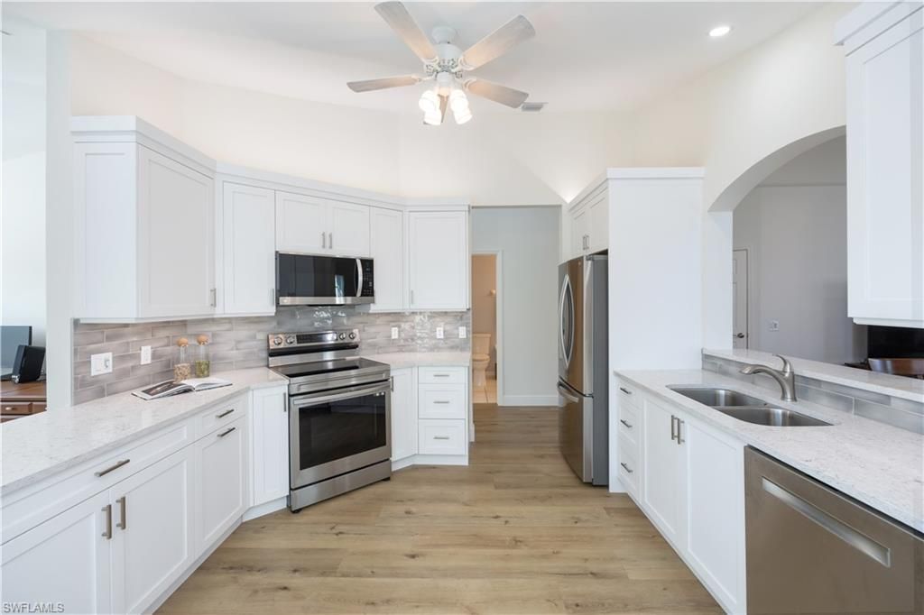 5693 Heron Ln, Unit 508, Naples, FL 34110 Photo