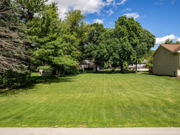 411 NE Staffordshire Drive, POPLAR GROVE, IL 61065