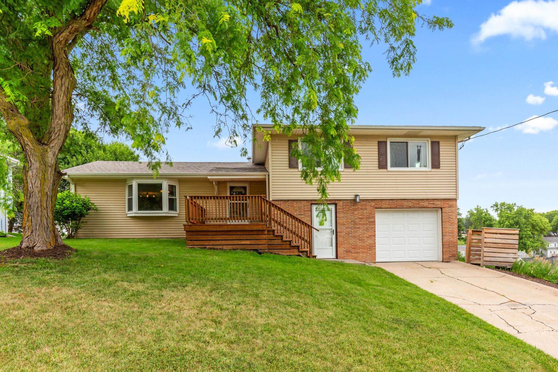 100 Hillside Drive, Minden, IA 51553 Main Photo