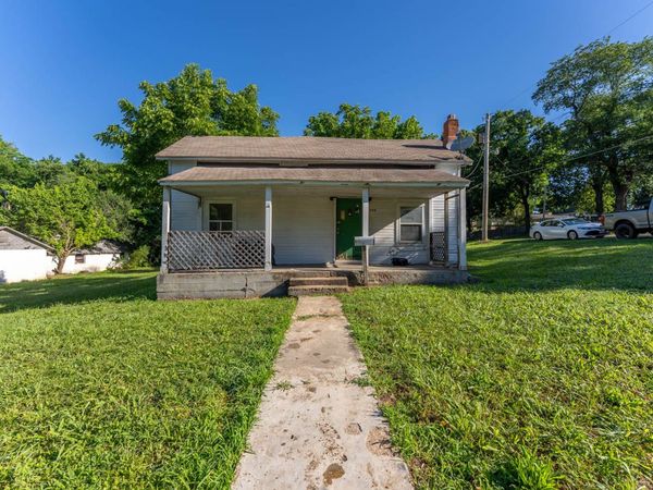 706 Pine Street, Thayer, MO 65791