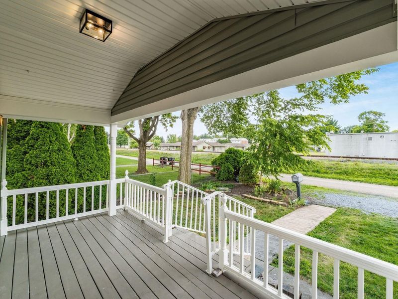 23 E Oak Street , Canal Winchester, OH 43110 Photo 8
