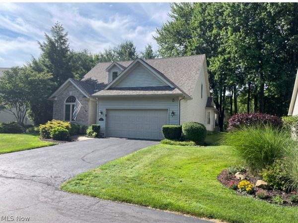 8468 Hitchcock Road , Unit 4, Boardman, OH 44512
