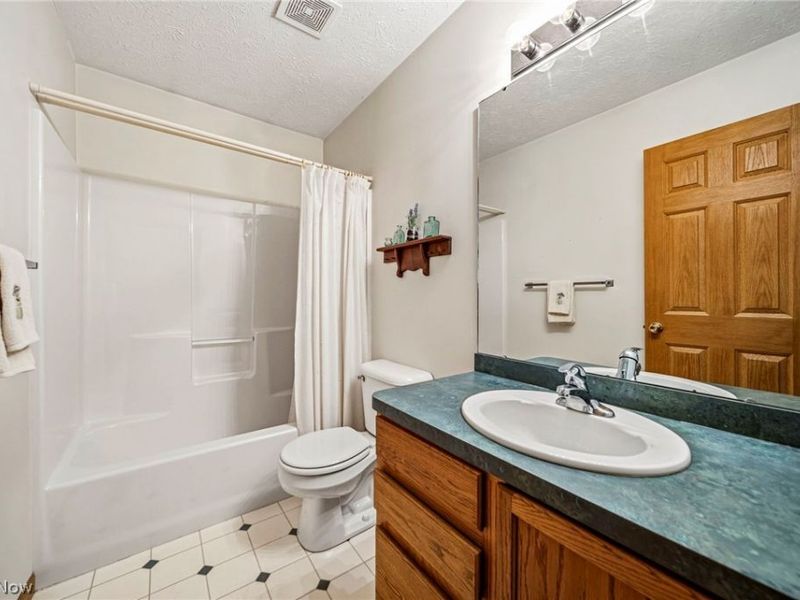 7576 Monterey Bay Drive, Unit 5, Mentor on the Lake, OH 44060 Photo 20