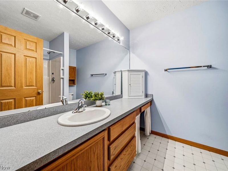 7576 Monterey Bay Drive, Unit 5, Mentor on the Lake, OH 44060 Photo 23