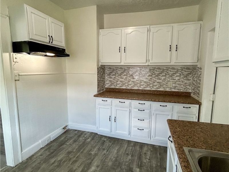 3415 E 113th Street, Cleveland, OH 44104 Photo 22