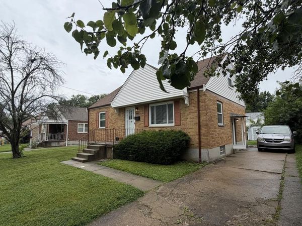 1906 Acorn Drive, Cincinnati, OH 45231